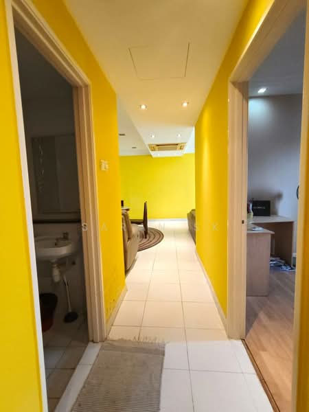 Condominium for Sale at The Tamarind - Saran SK - Corridor - PropertyGuru.com.my