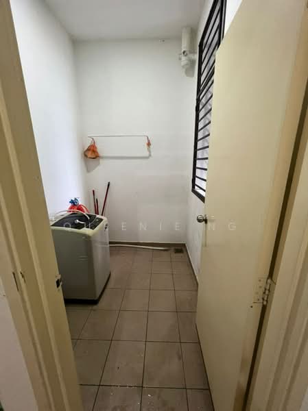 Servis Apartment untuk Dijual di D'Summit Residences - Queenie Ng - PropertyGuru.com.my