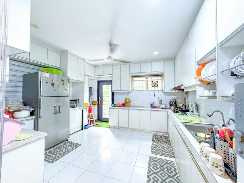 Rumah Teres 2 Tingkat untuk Dijual di Taman Selayang Indah (Selayang) - Azli Ibrahim - Kitchen - PropertyGuru.com.my