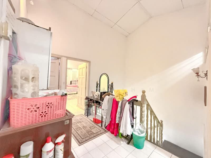Rumah Teres 2 Tingkat untuk Dijual di Taman Selayang Indah (Selayang) - Azli Ibrahim - Corridor - PropertyGuru.com.my