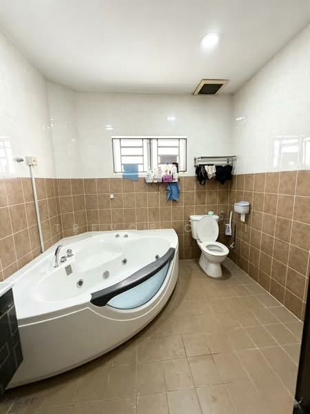 Service Residence for Sale at Trefoil @ Setia City - Trevor Chai - Bathroom - PropertyGuru.com.my