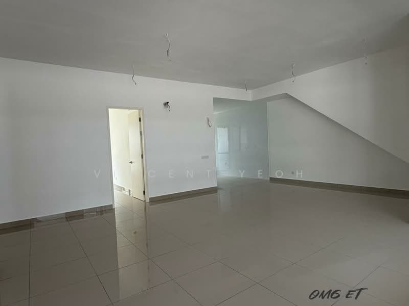 Townhouse for Sale in Shah Alam (Selangor) - Vincent Yeoh - Living Room - PropertyGuru.com.my