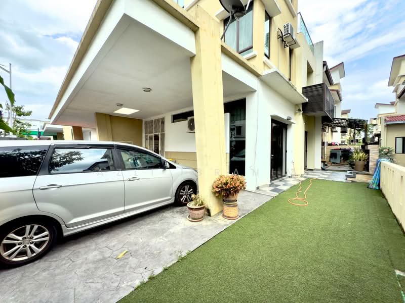 Rumah Berkembar untuk Dijual di Taman Tropika 2 (Kajang) - Azli Ibrahim - Exterior - PropertyGuru.com.my