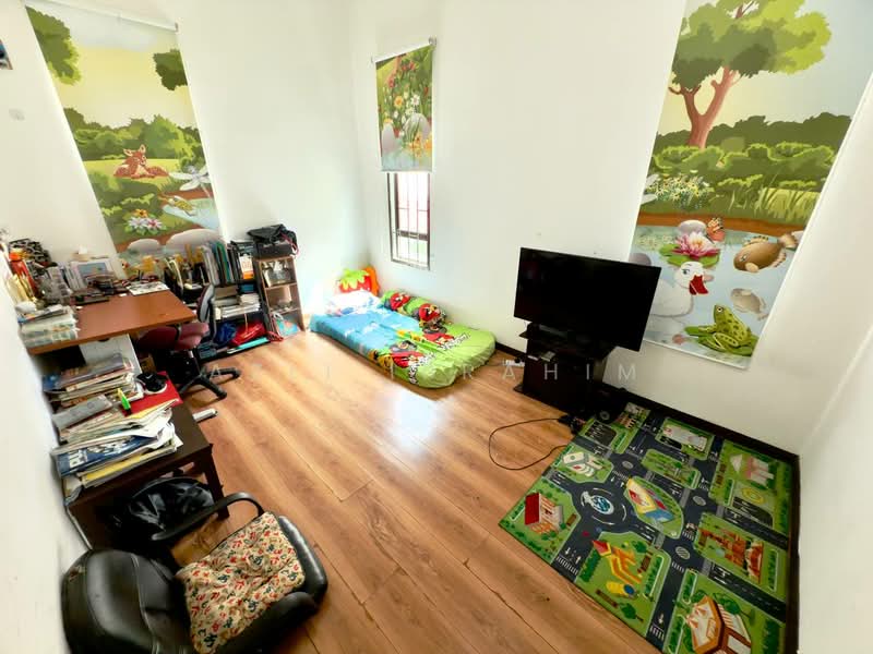 Rumah Berkembar untuk Dijual di Taman Tropika 2 (Kajang) - Azli Ibrahim - Bedroom - PropertyGuru.com.my