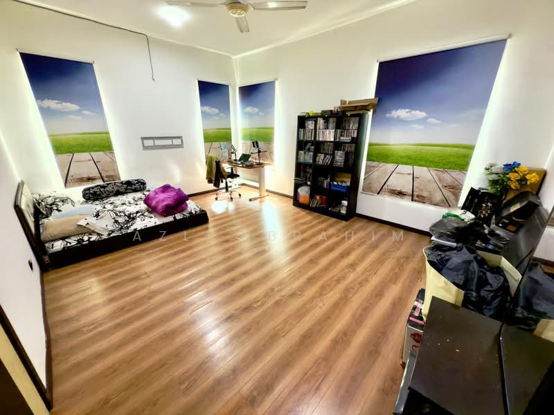 Rumah Berkembar untuk Dijual di Taman Tropika 2 (Kajang) - Azli Ibrahim - Bedroom - PropertyGuru.com.my