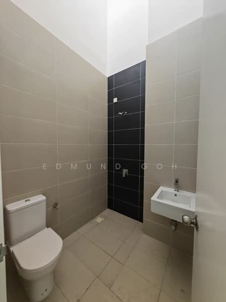 2-storey Terraced House for Sale in Eco Majestic (Semenyih) - Edmund Goh - Bathroom - PropertyGuru.com.my