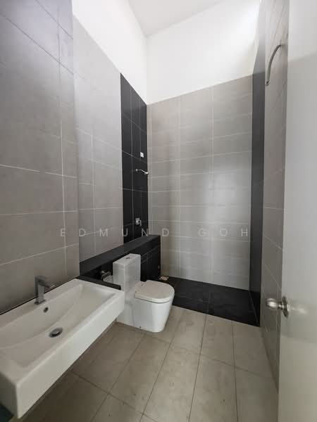 2-storey Terraced House for Sale in Eco Majestic (Semenyih) - Edmund Goh - Bathroom - PropertyGuru.com.my