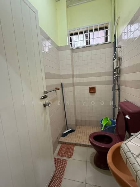 2-storey Terraced House for Sale in Bandar Baru Uda (Tampoi) - Kayden Voon - Bathroom - PropertyGuru.com.my