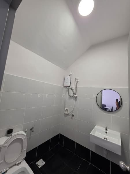 Rumah Teres 2 Tingkat untuk Disewa di Kota Masai (Pasir Gudang) - Terence Tan - Bathroom - PropertyGuru.com.my