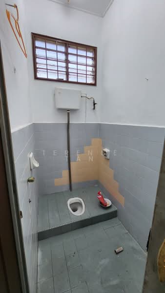 1-storey Terraced House for Sale in Johor Bahru (Johor) - Terence Tan - Bathroom - PropertyGuru.com.my
