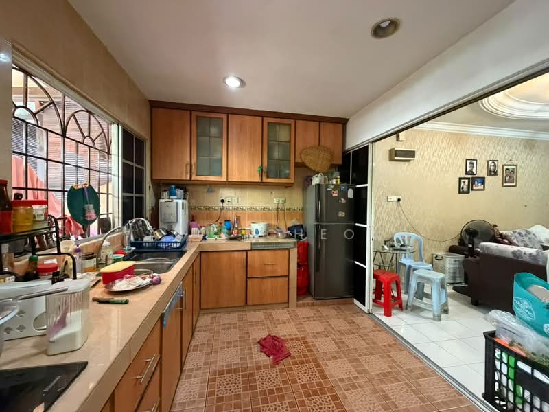Townhouse for Sale in Taman Sri Segambut (Segambut) - Yanis Cheong - Kitchen - PropertyGuru.com.my