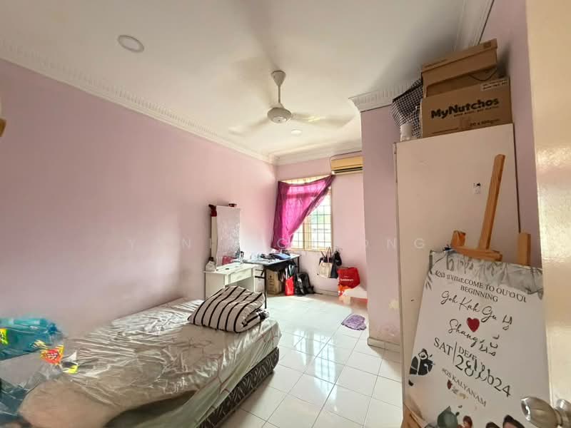 Rumah Bandar untuk Dijual di Taman Megah Kepong (Kepong) - Yanis Cheong - Bedroom - PropertyGuru.com.my
