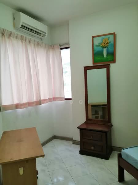 Kondominium untuk Disewa di Marina Bay Condominium - CK Ooi - Bedroom - PropertyGuru.com.my