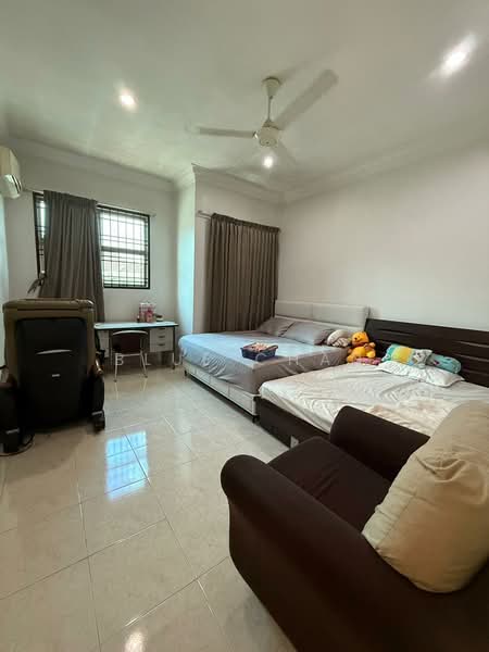 2-storey Terraced House for Sale in Taman Desa Cemerlang (Ulu Tiram) - Blue Chan - PropertyGuru.com.my