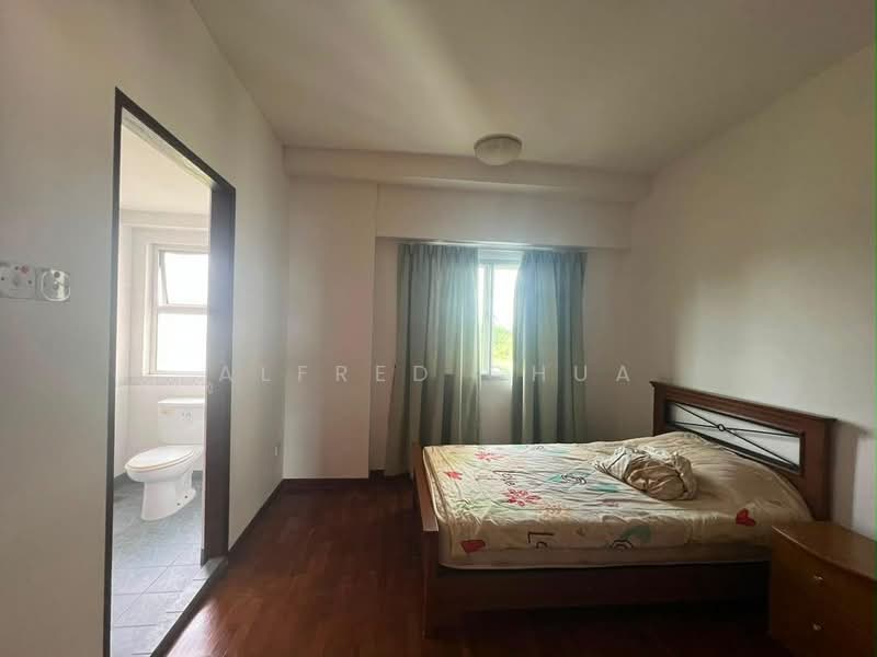 Kondominium untuk Dijual di Kasuma Resort - Alfred Chua - Bedroom - PropertyGuru.com.my