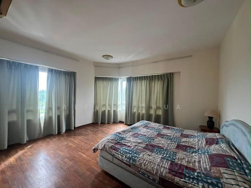 Kondominium untuk Dijual di Kasuma Resort - Alfred Chua - Bedroom - PropertyGuru.com.my