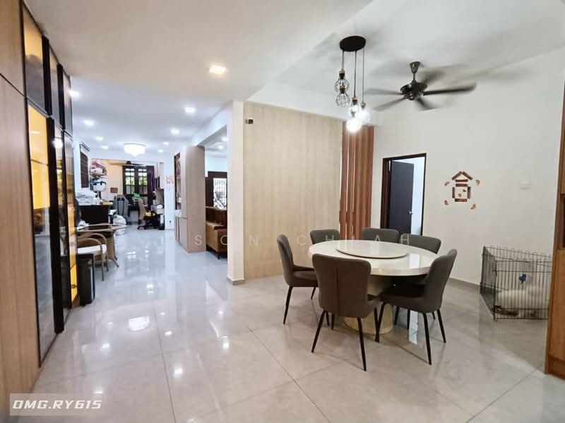 Rumah Teres 2 Tingkat untuk Dijual di Bandar Botanic (Klang) - Mason Chiah - Living Room - PropertyGuru.com.my
