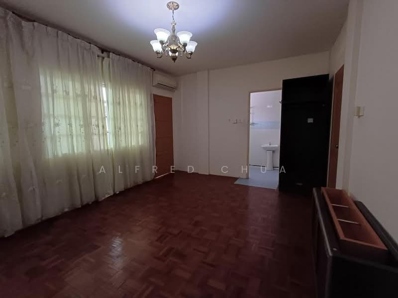 Rumah Teres 2 Tingkat untuk Dijual di Kota Sentosa (Kuching) - Alfred Chua - Living Room - PropertyGuru.com.my