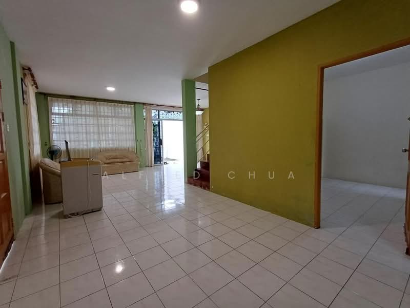 Rumah Teres 2 Tingkat untuk Dijual di Kota Sentosa (Kuching) - Alfred Chua - Living Room - PropertyGuru.com.my