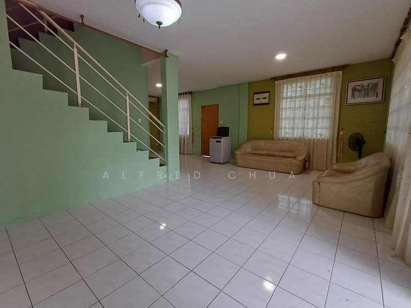 Rumah Teres 2 Tingkat untuk Dijual di Kota Sentosa (Kuching) - Alfred Chua - Living Room - PropertyGuru.com.my