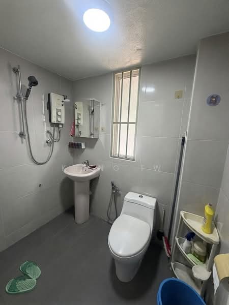 Rumah Teres 2 Tingkat untuk Dijual di Kepong (Kuala Lumpur) - Kiing TW - Bathroom - PropertyGuru.com.my