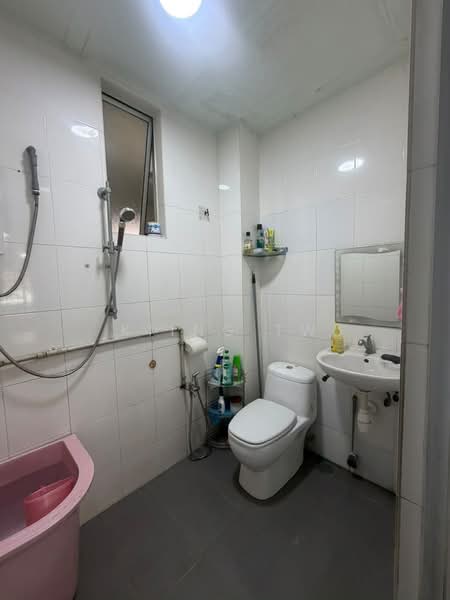 Rumah Teres 2 Tingkat untuk Dijual di Kepong (Kuala Lumpur) - Kiing TW - Bathroom - PropertyGuru.com.my