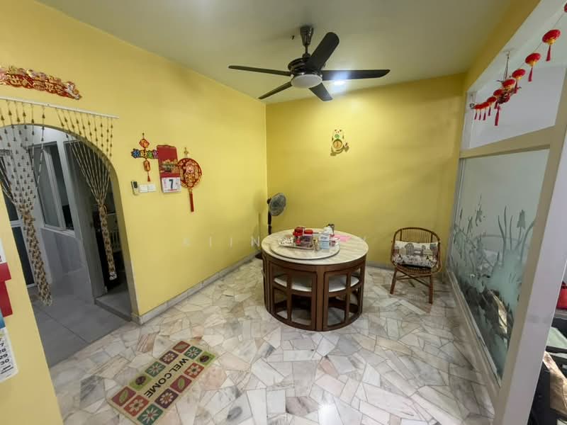 Rumah Teres 2 Tingkat untuk Dijual di Kepong (Kuala Lumpur) - Kiing TW - Dining Room - PropertyGuru.com.my