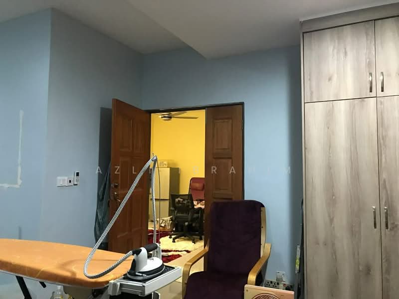 Rumah Teres 2 Tingkat untuk Dijual di Bandar Tasik Puteri (Rawang) - Azli Ibrahim - Study - PropertyGuru.com.my