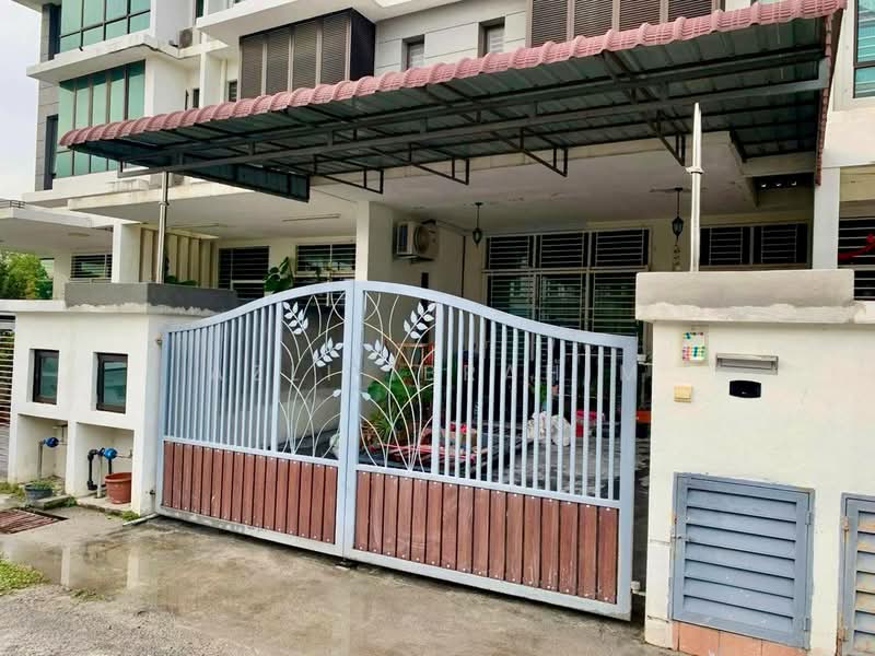 Rumah Teres 2.5 Tingkat untuk Dijual di Taman Putra Impiana (Puchong) - Azli Ibrahim - Exterior - PropertyGuru.com.my