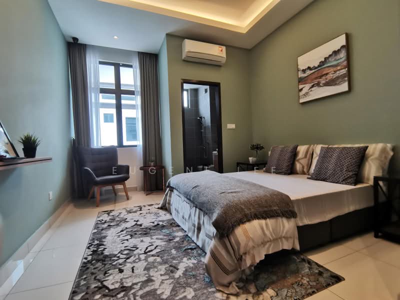 Rumah Teres 2 Tingkat untuk Dijual di Taman Dato Onn (Johor Bahru) - Eugene Lee - Bedroom - PropertyGuru.com.my