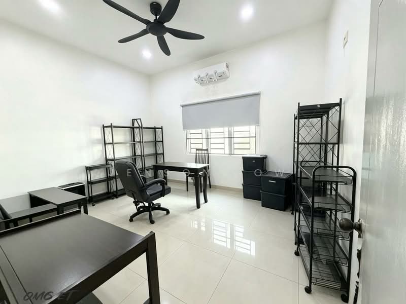 Rumah Berkembar untuk Dijual di Klang (Selangor) - Jenson Low - Study - PropertyGuru.com.my