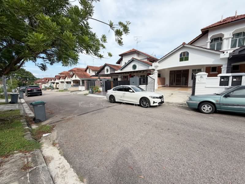 Rumah Teres 1.5 Tingkat untuk Dijual di Taman Pelangi Indah (Ulu Tiram) - Ken Chai - PropertyGuru.com.my