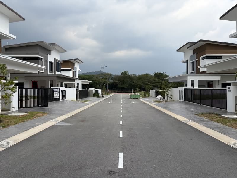 Bungalow for Sale in Alam Nusantara (Setia Alam) - Marcus Lim - PropertyGuru.com.my