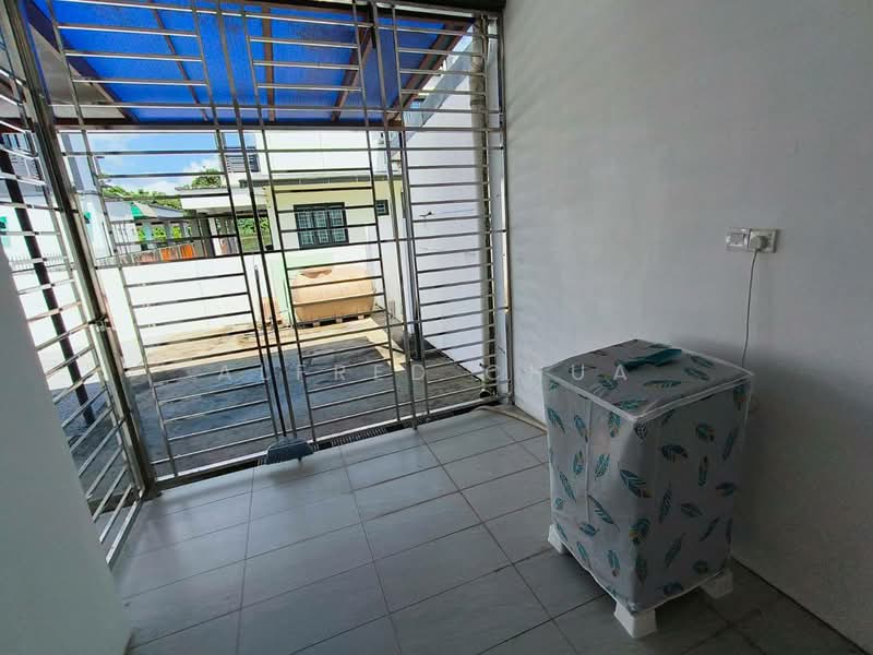 Rumah Berkembar untuk Dijual di Kuching (Sarawak) - Alfred Chua - Exterior - PropertyGuru.com.my