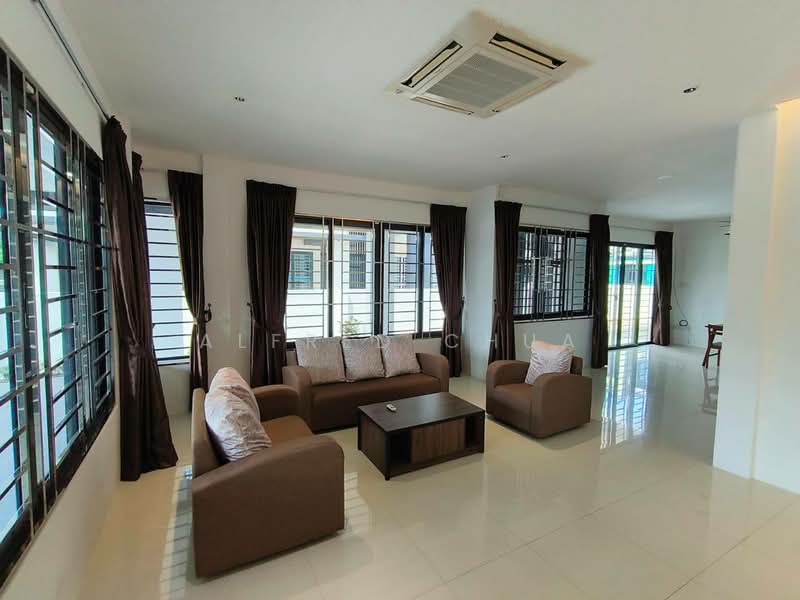 Rumah Berkembar untuk Dijual di Kuching (Sarawak) - Alfred Chua - Living Room - PropertyGuru.com.my