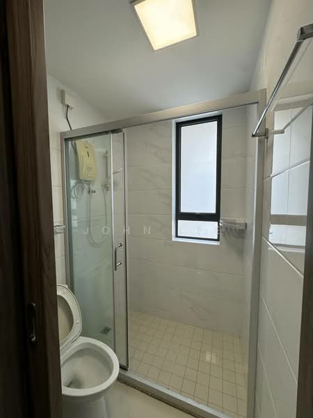 Kondominium untuk Disewa di Cerulean Bay @ Forest City - John Lee - Bathroom - PropertyGuru.com.my