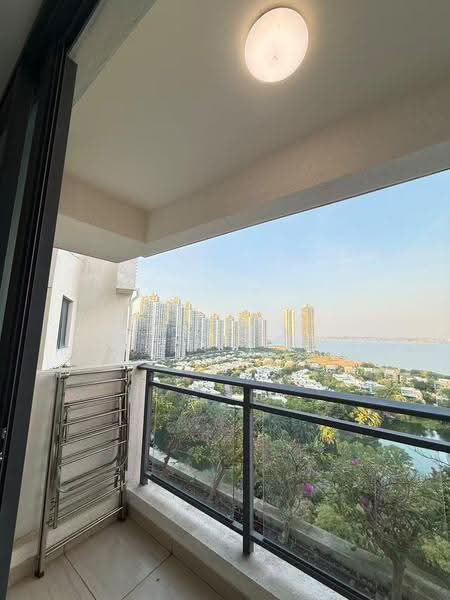 Kondominium untuk Disewa di Cerulean Bay @ Forest City - John Lee - Balcony - PropertyGuru.com.my