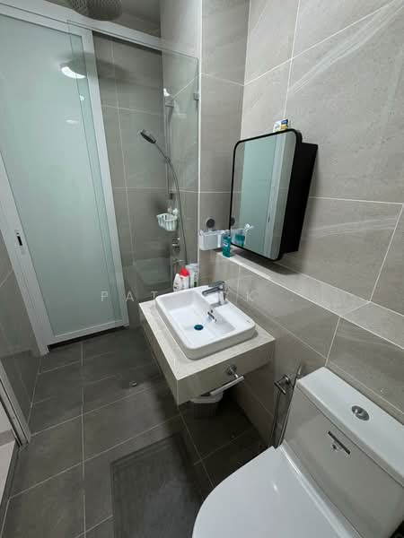 Kondominium untuk Disewa di Codrington Residence - Patrick . - Bathroom - PropertyGuru.com.my