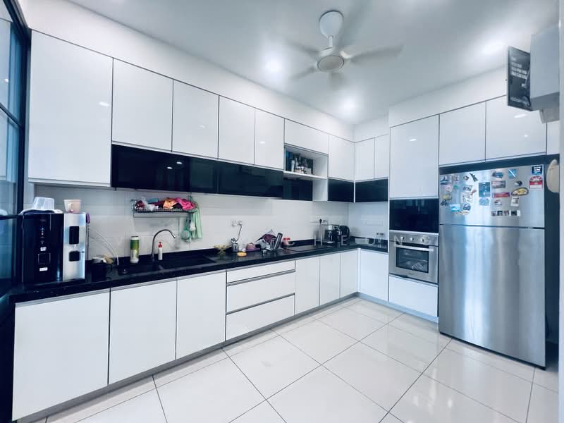 Condominium for Sale at Marinox Sky Villas - Vivian Cheong - Kitchen - PropertyGuru.com.my