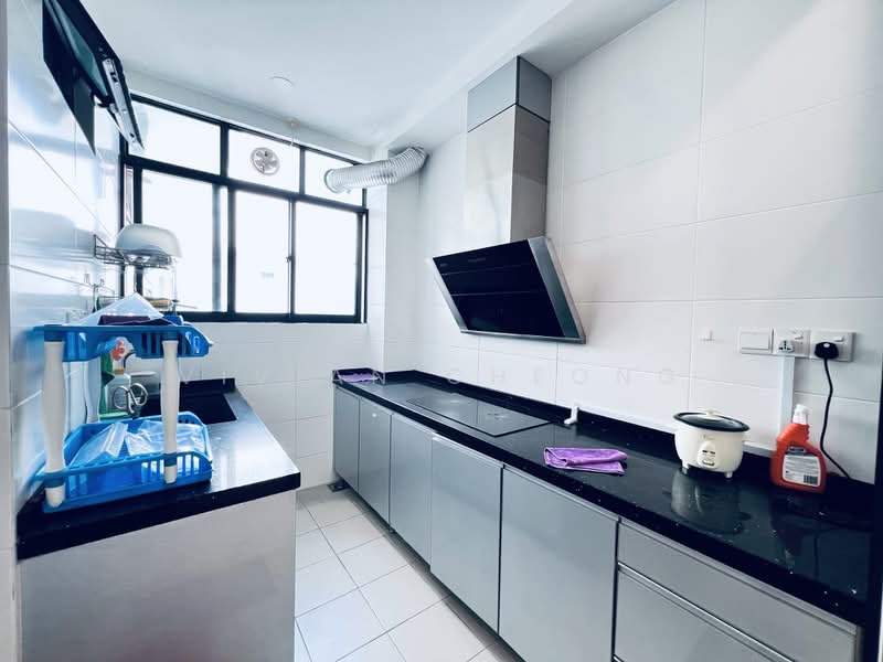 Condominium for Sale at Marinox Sky Villas - Vivian Cheong - Kitchen - PropertyGuru.com.my