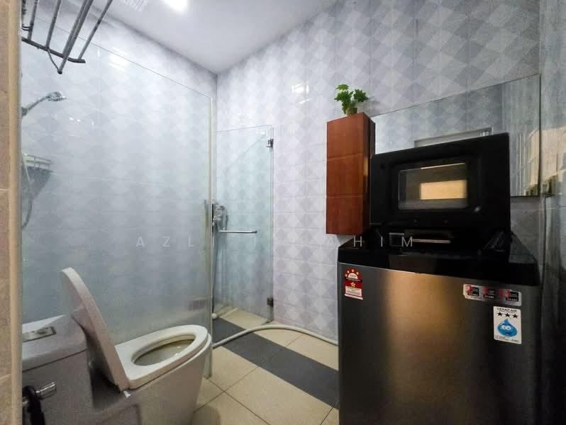 Zero-Lot Bungalow for Sale in Wangsa Maju (Kuala Lumpur) - Azli Ibrahim - Bathroom - PropertyGuru.com.my
