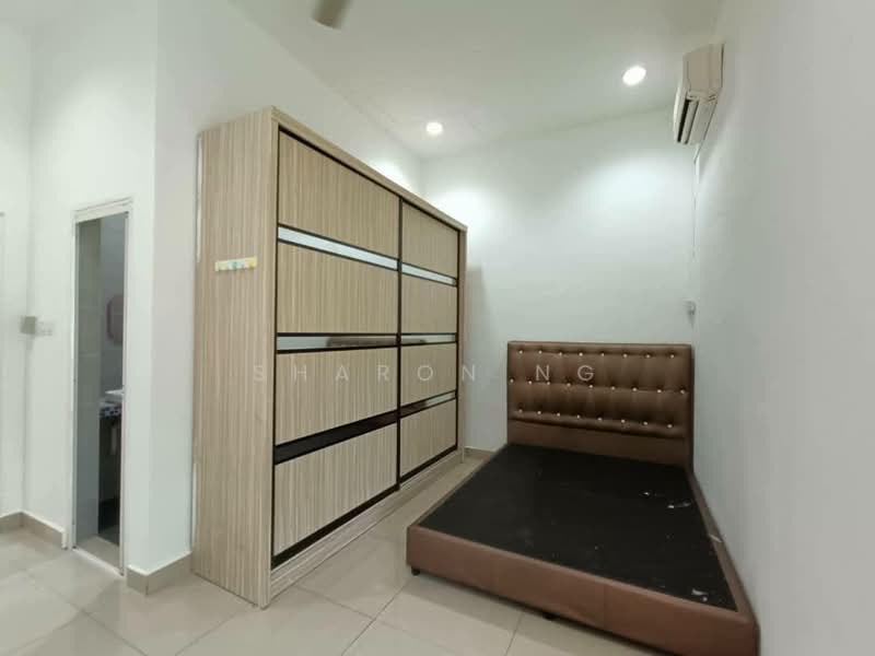 Rumah Banglo untuk Dijual di Taman Majidee (Johor Bahru) - Sharon Ng - Bedroom - PropertyGuru.com.my