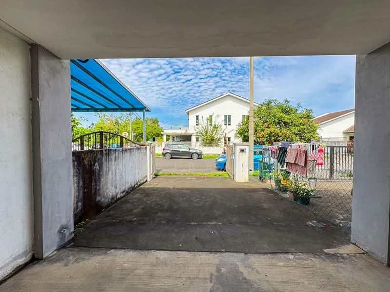 Rumah Teres 2 Tingkat untuk Dijual di Bandar Rinching Seksyen 6 (Semenyih) - Azli Ibrahim - Exterior - PropertyGuru.com.my