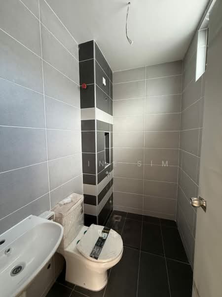 Rumah Teres untuk Disewa di Skudai (Johor) - Elaine Sim - Bathroom - PropertyGuru.com.my