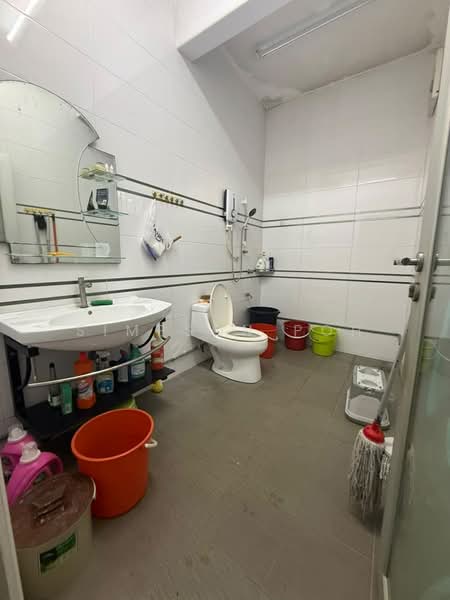 Semi-Detached House for Sale in Johor Bahru (Johor) - Simpson Poh - Bathroom - PropertyGuru.com.my