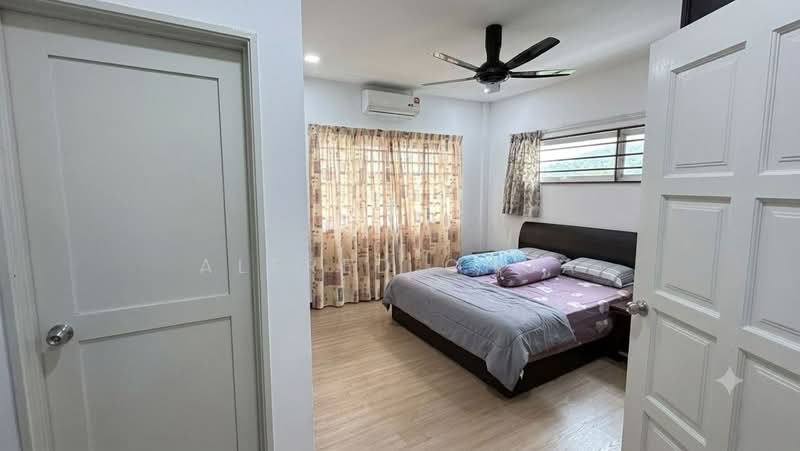Rumah Teres 2 Tingkat untuk Dijual di Muara Tuang (Samarahan) - Alfred Chua - Bedroom - PropertyGuru.com.my