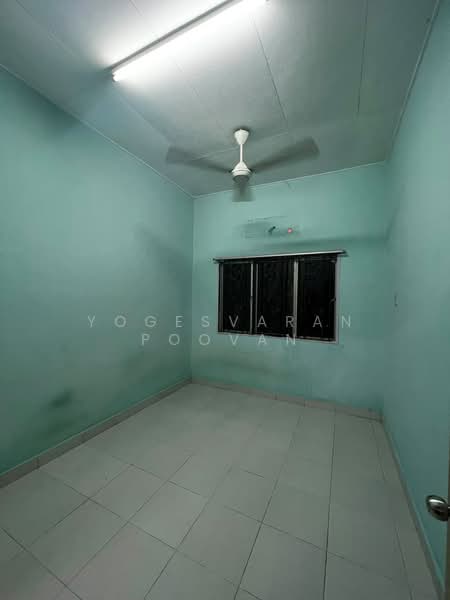 Terraced House for Sale in Kampung Jalan Kebun (Shah Alam) - Yogesvaran Poovan - Interior - PropertyGuru.com.my