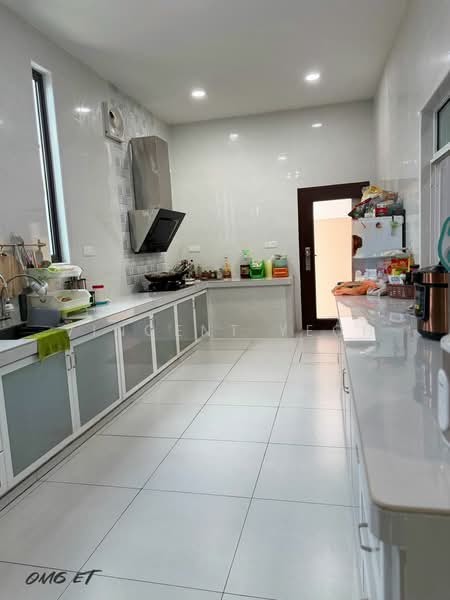 Rumah Berkembar untuk Dijual di Canary Garden (Klang) - Vincent Yeoh - Kitchen - PropertyGuru.com.my