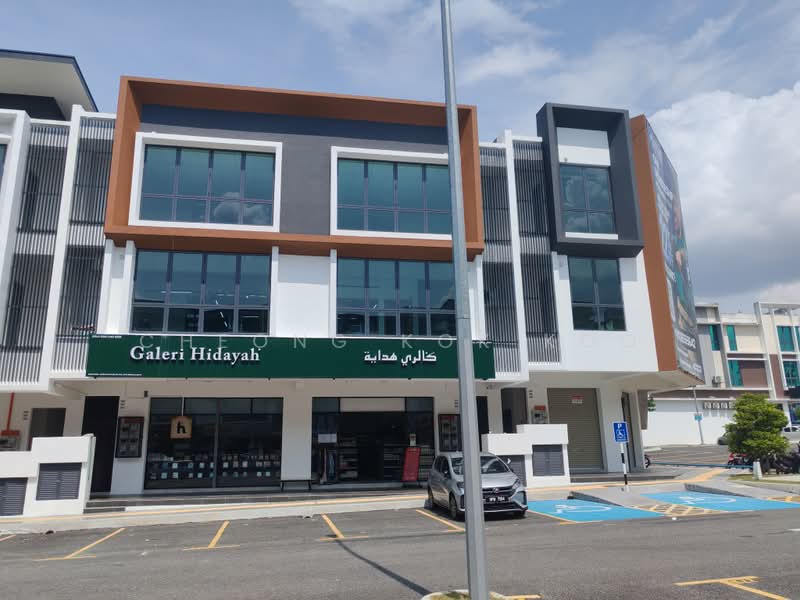 Office for Rent in Bandar Seri Putra (Bangi) - Cheong Kok Koo - Exterior - PropertyGuru.com.my