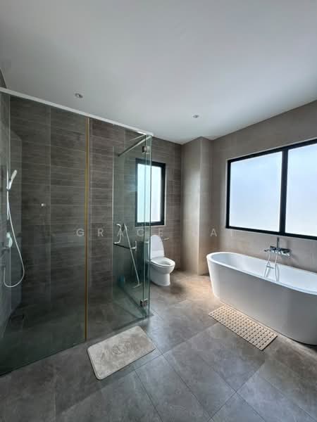 Link Bungalow for Sale in Banting (Selangor) - Grace Lai - Bathroom - PropertyGuru.com.my
